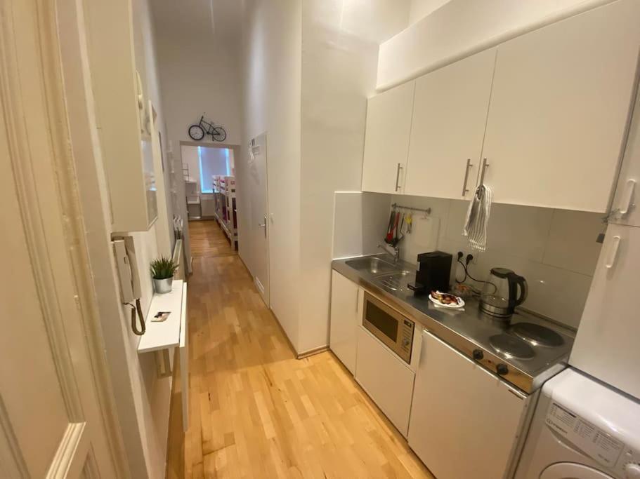 شقة Cozy Appartm With + Airport/City Center Connection فيينا المظهر الخارجي الصورة